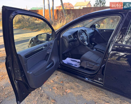 Черный Фольксваген Гольф, объемом двигателя 0 л и пробегом 126 тыс. км за 8600 $, фото 21 на Automoto.ua