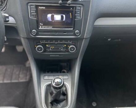 Черный Фольксваген Гольф, объемом двигателя 1.39 л и пробегом 266 тыс. км за 7400 $, фото 10 на Automoto.ua