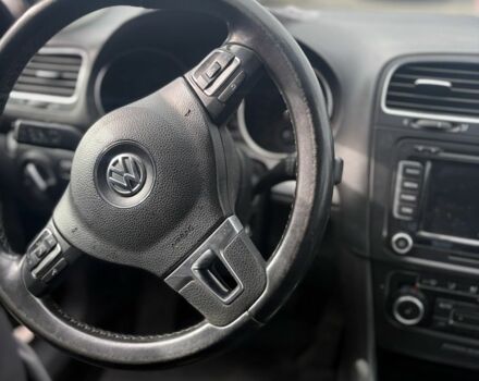 Черный Фольксваген Гольф, объемом двигателя 1.4 л и пробегом 230 тыс. км за 8000 $, фото 19 на Automoto.ua