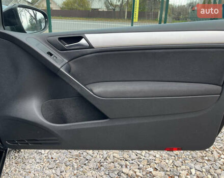 Чорний Фольксваген Гольф, об'ємом двигуна 1.39 л та пробігом 208 тис. км за 7999 $, фото 19 на Automoto.ua