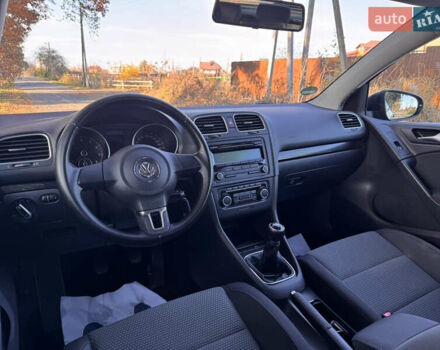 Черный Фольксваген Гольф, объемом двигателя 0 л и пробегом 126 тыс. км за 8600 $, фото 27 на Automoto.ua
