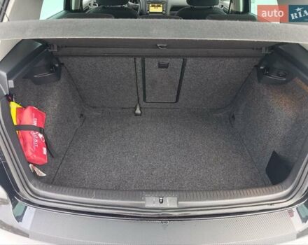 Черный Фольксваген Гольф, объемом двигателя 1.4 л и пробегом 200 тыс. км за 10000 $, фото 44 на Automoto.ua