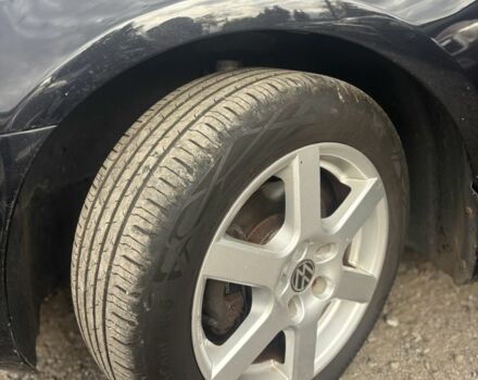 Черный Фольксваген Гольф, объемом двигателя 1.4 л и пробегом 230 тыс. км за 8000 $, фото 4 на Automoto.ua