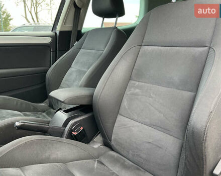 Чорний Фольксваген Гольф, об'ємом двигуна 1.39 л та пробігом 208 тис. км за 7999 $, фото 8 на Automoto.ua