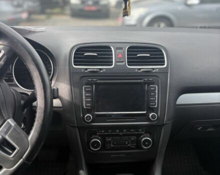 Черный Фольксваген Гольф, объемом двигателя 1.4 л и пробегом 230 тыс. км за 8000 $, фото 18 на Automoto.ua