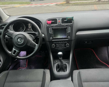 Черный Фольксваген Гольф, объемом двигателя 1.6 л и пробегом 317 тыс. км за 7500 $, фото 33 на Automoto.ua