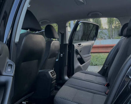 Черный Фольксваген Гольф, объемом двигателя 1.39 л и пробегом 288 тыс. км за 7300 $, фото 19 на Automoto.ua