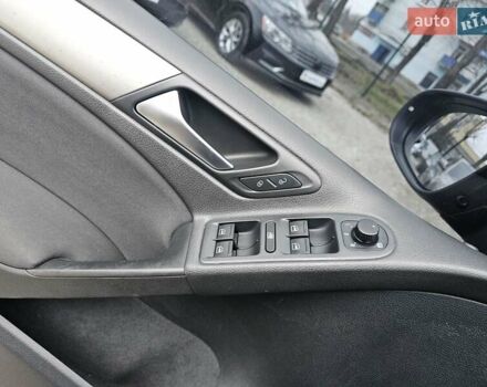 Черный Фольксваген Гольф, объемом двигателя 1.6 л и пробегом 245 тыс. км за 8499 $, фото 21 на Automoto.ua