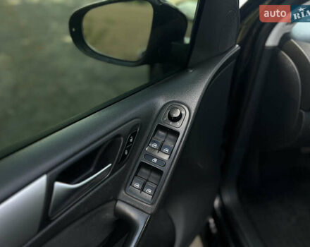 Чорний Фольксваген Гольф, об'ємом двигуна 2.48 л та пробігом 278 тис. км за 8600 $, фото 17 на Automoto.ua