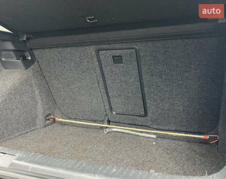 Чорний Фольксваген Гольф, об'ємом двигуна 1.39 л та пробігом 208 тис. км за 7999 $, фото 18 на Automoto.ua