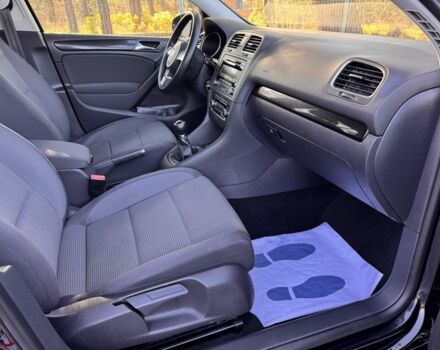 Чорний Фольксваген Гольф, об'ємом двигуна 1.4 л та пробігом 126 тис. км за 8600 $, фото 7 на Automoto.ua