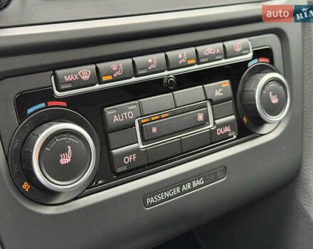 Черный Фольксваген Гольф, объемом двигателя 1.6 л и пробегом 160 тыс. км за 7500 $, фото 18 на Automoto.ua