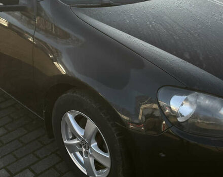 Черный Фольксваген Гольф, объемом двигателя 1.2 л и пробегом 243 тыс. км за 7700 $, фото 14 на Automoto.ua