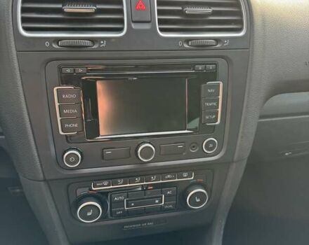 Черный Фольксваген Гольф, объемом двигателя 1.39 л и пробегом 155 тыс. км за 8900 $, фото 12 на Automoto.ua