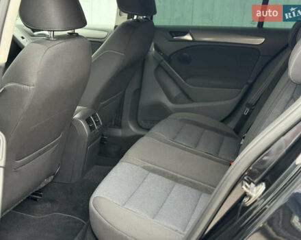 Черный Фольксваген Гольф, объемом двигателя 1.6 л и пробегом 160 тыс. км за 7500 $, фото 11 на Automoto.ua