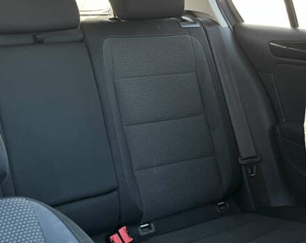 Черный Фольксваген Гольф, объемом двигателя 1.2 л и пробегом 243 тыс. км за 7700 $, фото 25 на Automoto.ua