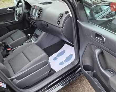 Черный Фольксваген Гольф, объемом двигателя 1.39 л и пробегом 187 тыс. км за 8550 $, фото 26 на Automoto.ua