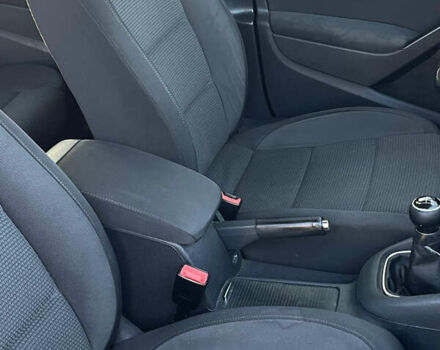 Черный Фольксваген Гольф, объемом двигателя 1.2 л и пробегом 243 тыс. км за 7700 $, фото 29 на Automoto.ua