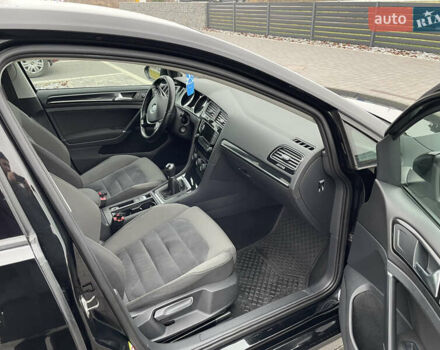 Черный Фольксваген Гольф, объемом двигателя 1.4 л и пробегом 174 тыс. км за 11600 $, фото 18 на Automoto.ua