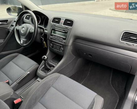 Черный Фольксваген Гольф, объемом двигателя 1.6 л и пробегом 160 тыс. км за 7500 $, фото 14 на Automoto.ua