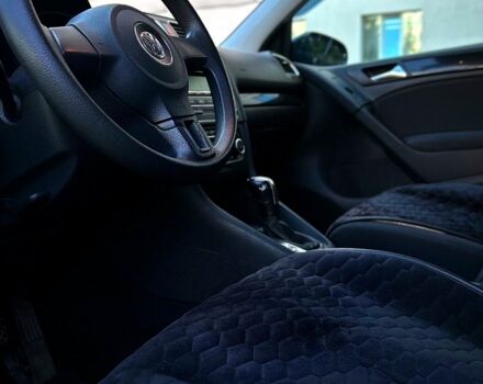 Черный Фольксваген Гольф, объемом двигателя 1.6 л и пробегом 237 тыс. км за 9500 $, фото 2 на Automoto.ua