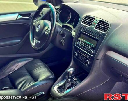 Черный Фольксваген Гольф, объемом двигателя 2.5 л и пробегом 200 тыс. км за 9000 $, фото 7 на Automoto.ua