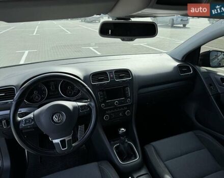 Черный Фольксваген Гольф, объемом двигателя 1.39 л и пробегом 155 тыс. км за 8900 $, фото 9 на Automoto.ua