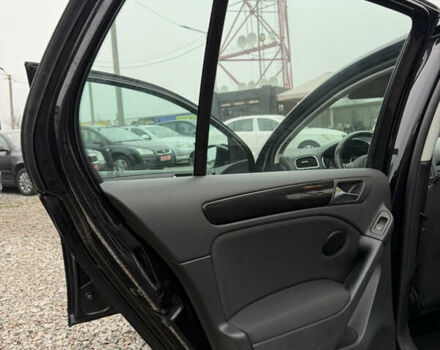 Черный Фольксваген Гольф, объемом двигателя 1.4 л и пробегом 184 тыс. км за 7499 $, фото 31 на Automoto.ua