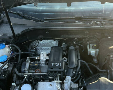 Черный Фольксваген Гольф, объемом двигателя 1.2 л и пробегом 243 тыс. км за 7700 $, фото 17 на Automoto.ua