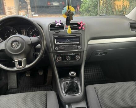 Черный Фольксваген Гольф, объемом двигателя 1.4 л и пробегом 300 тыс. км за 7100 $, фото 2 на Automoto.ua