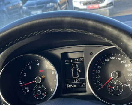 Черный Фольксваген Гольф, объемом двигателя 1.2 л и пробегом 243 тыс. км за 7700 $, фото 19 на Automoto.ua