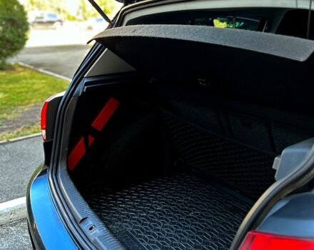 Черный Фольксваген Гольф, объемом двигателя 1.6 л и пробегом 237 тыс. км за 9500 $, фото 6 на Automoto.ua