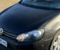 Черный Фольксваген Гольф, объемом двигателя 1.2 л и пробегом 243 тыс. км за 7700 $, фото 1 на Automoto.ua