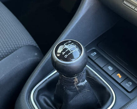 Черный Фольксваген Гольф, объемом двигателя 1.2 л и пробегом 243 тыс. км за 7700 $, фото 23 на Automoto.ua