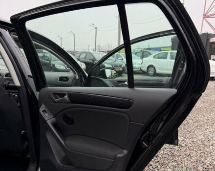 Черный Фольксваген Гольф, объемом двигателя 1.4 л и пробегом 184 тыс. км за 7499 $, фото 36 на Automoto.ua
