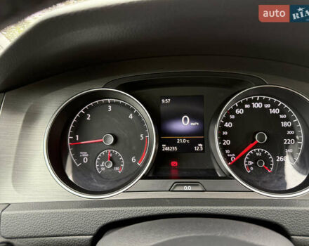 Черный Фольксваген Гольф, объемом двигателя 1.6 л и пробегом 248 тыс. км за 8700 $, фото 29 на Automoto.ua