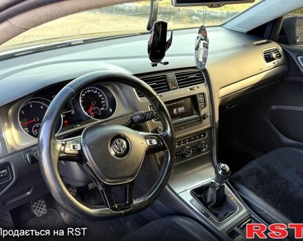 Черный Фольксваген Гольф, объемом двигателя 2 л и пробегом 361 тыс. км за 9600 $, фото 7 на Automoto.ua