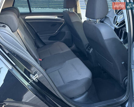 Чорний Фольксваген Гольф, об'ємом двигуна 1.4 л та пробігом 204 тис. км за 12399 $, фото 26 на Automoto.ua