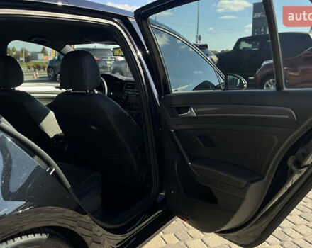 Черный Фольксваген Гольф, объемом двигателя 1.4 л и пробегом 179 тыс. км за 15300 $, фото 26 на Automoto.ua