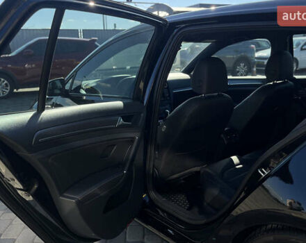 Черный Фольксваген Гольф, объемом двигателя 1.4 л и пробегом 179 тыс. км за 15300 $, фото 24 на Automoto.ua