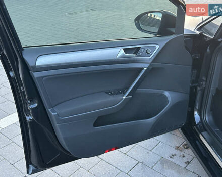 Чорний Фольксваген Гольф, об'ємом двигуна 1.4 л та пробігом 204 тис. км за 12399 $, фото 15 на Automoto.ua