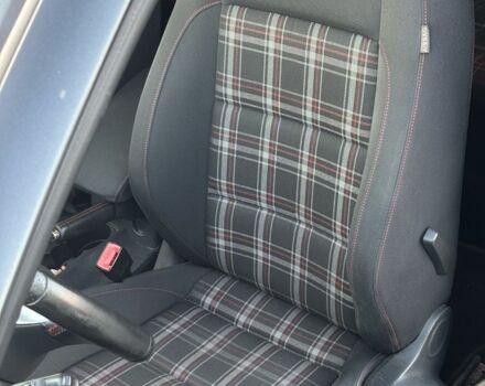 Чорний Фольксваген Гольф, об'ємом двигуна 2 л та пробігом 210 тис. км за 10999 $, фото 8 на Automoto.ua