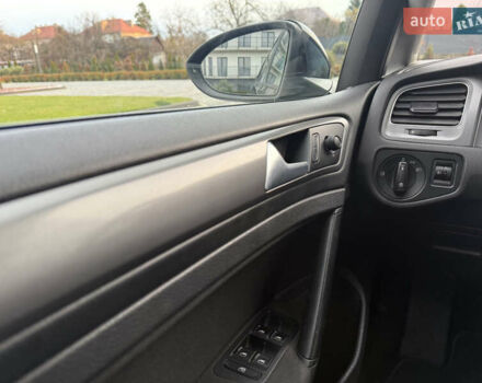 Черный Фольксваген Гольф, объемом двигателя 1.2 л и пробегом 185 тыс. км за 9700 $, фото 16 на Automoto.ua