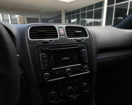 Черный Фольксваген Гольф, объемом двигателя 2 л и пробегом 83 тыс. км за 1900 $, фото 11 на Automoto.ua