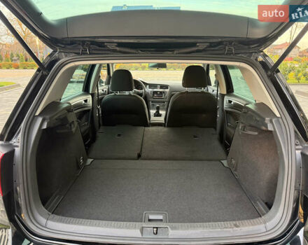 Черный Фольксваген Гольф, объемом двигателя 1.2 л и пробегом 185 тыс. км за 9700 $, фото 19 на Automoto.ua