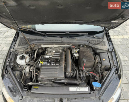 Черный Фольксваген Гольф, объемом двигателя 1.2 л и пробегом 185 тыс. км за 9700 $, фото 21 на Automoto.ua