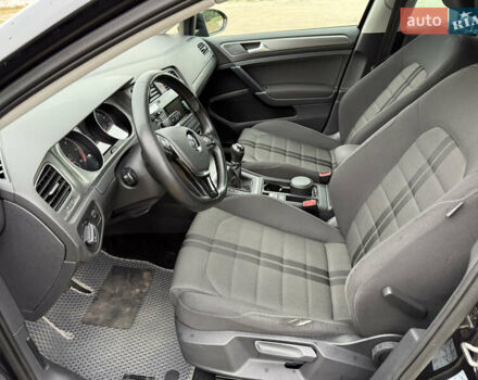 Черный Фольксваген Гольф, объемом двигателя 1.6 л и пробегом 248 тыс. км за 8700 $, фото 14 на Automoto.ua