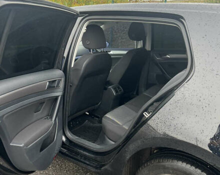 Черный Фольксваген Гольф, объемом двигателя 1.6 л и пробегом 272 тыс. км за 10000 $, фото 6 на Automoto.ua