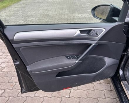 Черный Фольксваген Гольф, объемом двигателя 1.4 л и пробегом 210 тыс. км за 11200 $, фото 11 на Automoto.ua