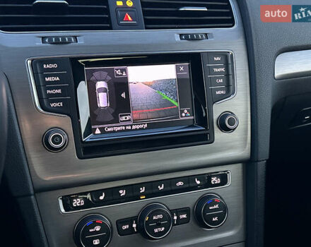 Чорний Фольксваген Гольф, об'ємом двигуна 1.4 л та пробігом 204 тис. км за 12399 $, фото 24 на Automoto.ua